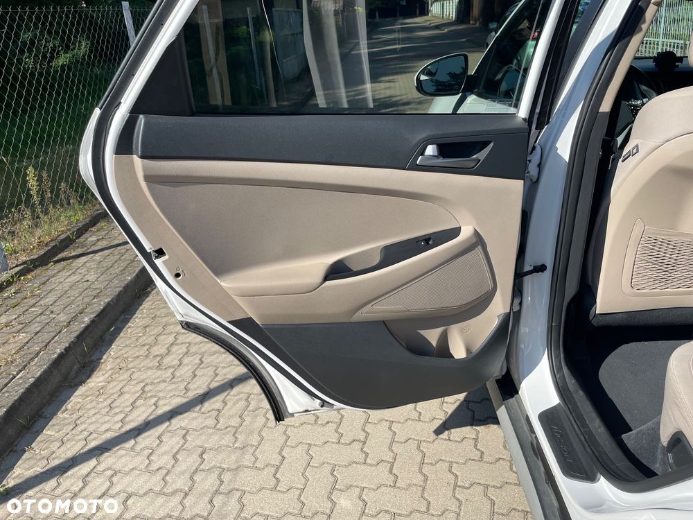 Hyundai Tucson - 13