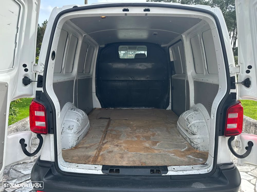 VW TRANSPORTER 2.0 TDI  IVA DESCRIMINADO - 25