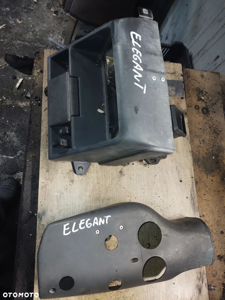 Fiat 126p ELEGANT Maluch osłona stacyjki kolumny półka środkowa schowek - 1