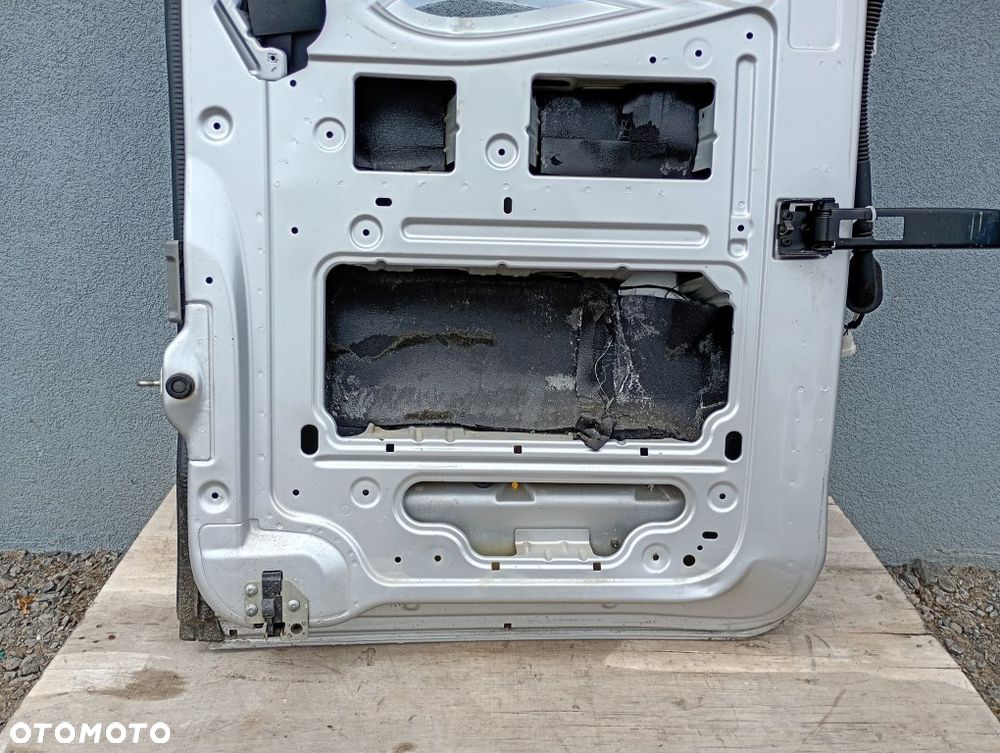 drzwi tylne lewe tył kompletne mercedes sprinter w906 crafter max l2h2 l3h2 srebrny met. - 14