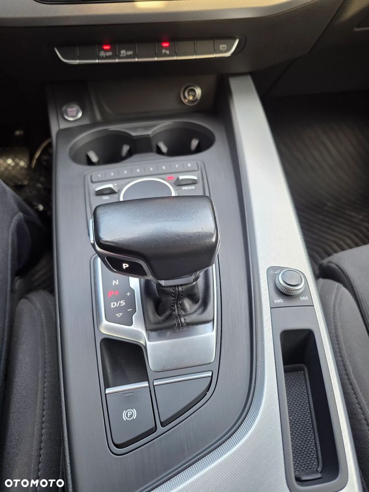 Audi A4 Avant 2.0 TDI S tronic - 9