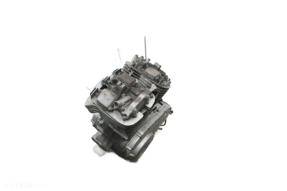 SILNIK Suzuki VX 800 - 4