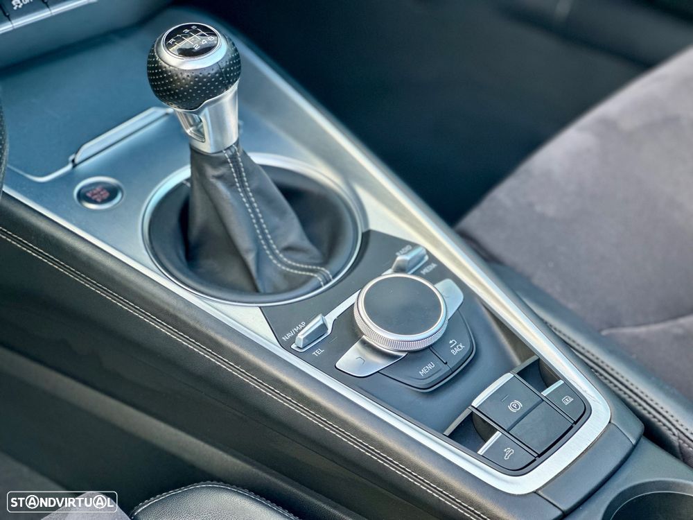 Audi TT Roadster 2.0 TFSi S-line - 30