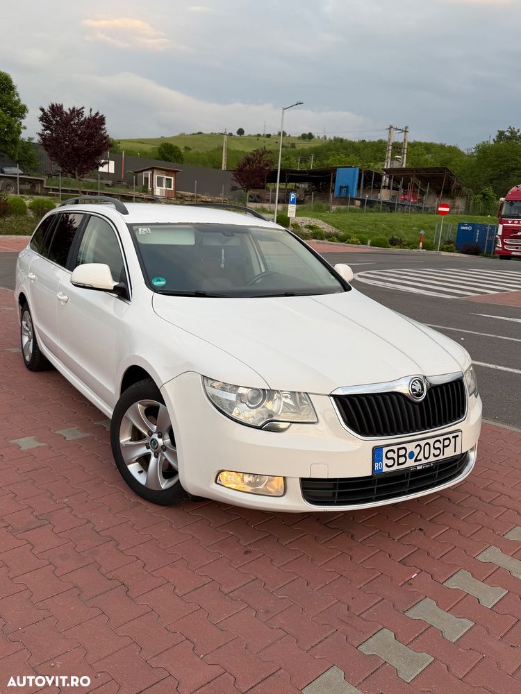 SKODA Superb 2011