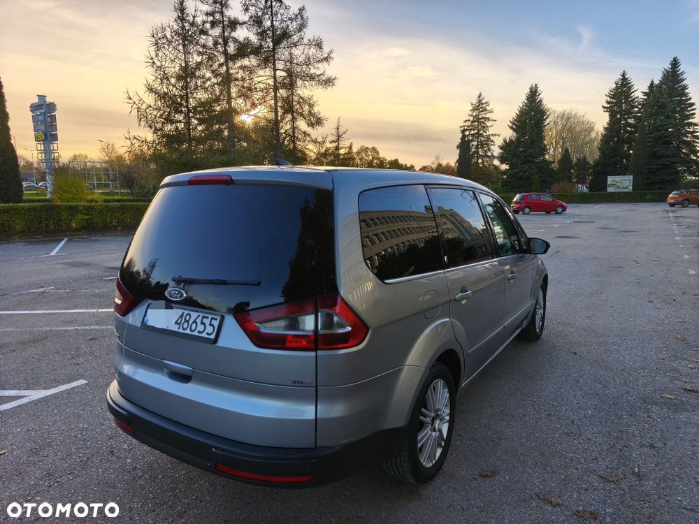 Ford Galaxy - 4
