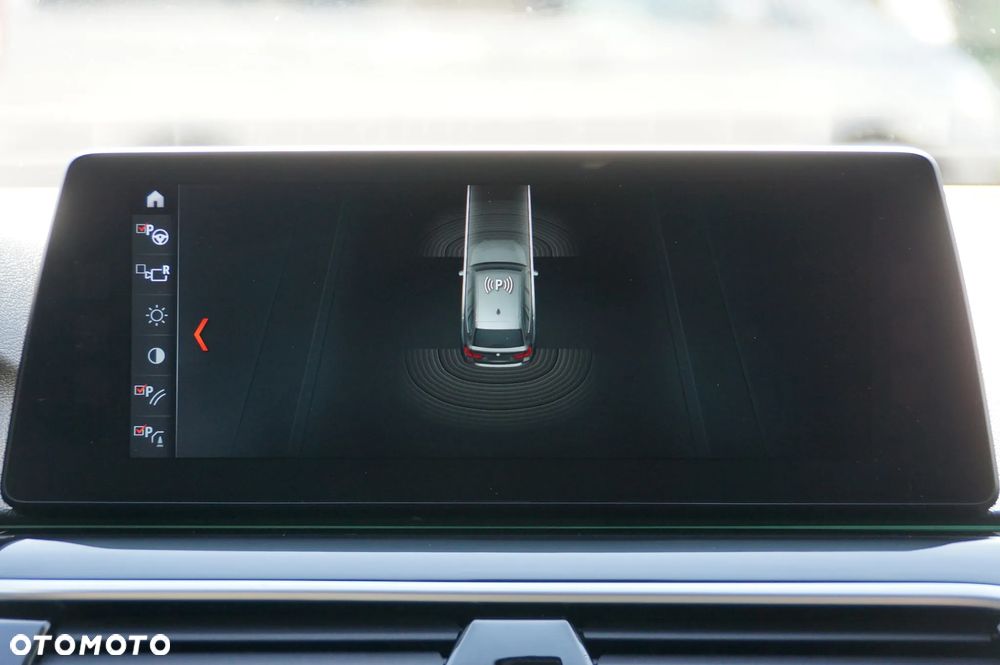 BMW Seria 5 520d xDrive Touring Sport Line - 16