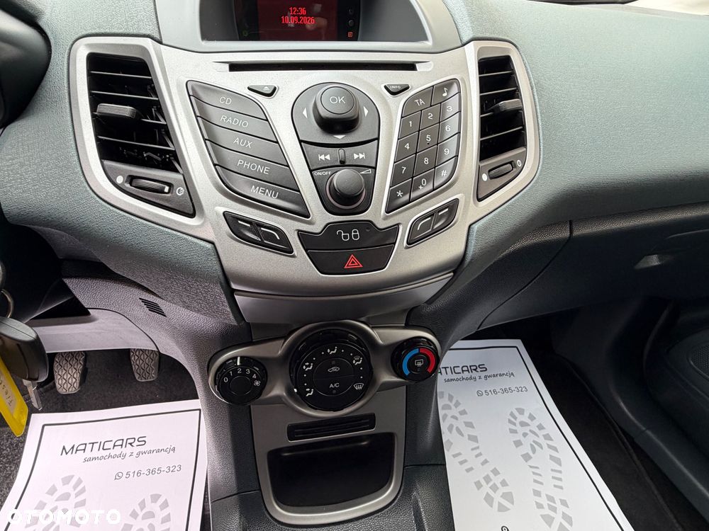 Ford Fiesta - 21