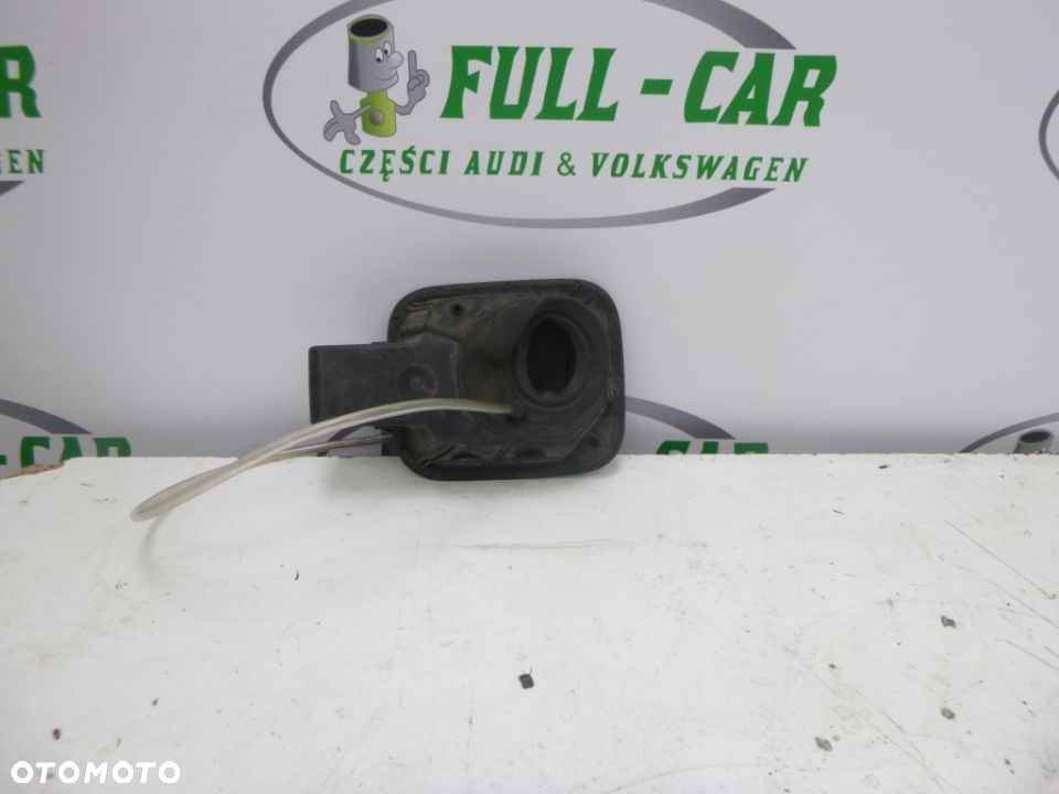VW BEETLE KLAPKA WLEWU PALIWA 1C0809857M - 3