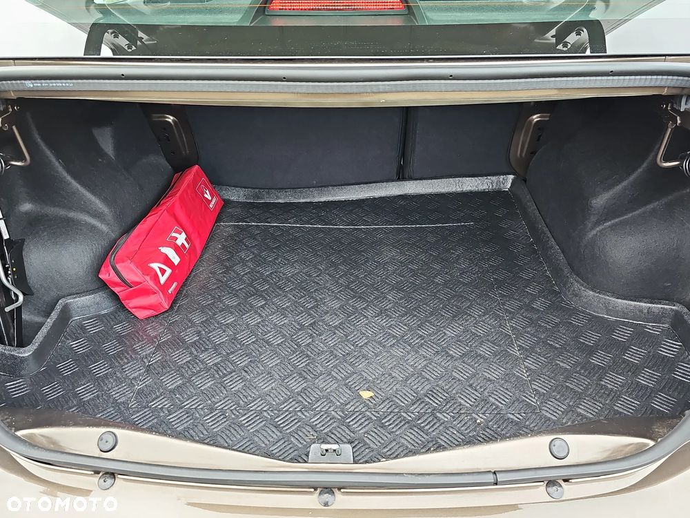 Dacia Logan 1.0 SCe Laureate - 20