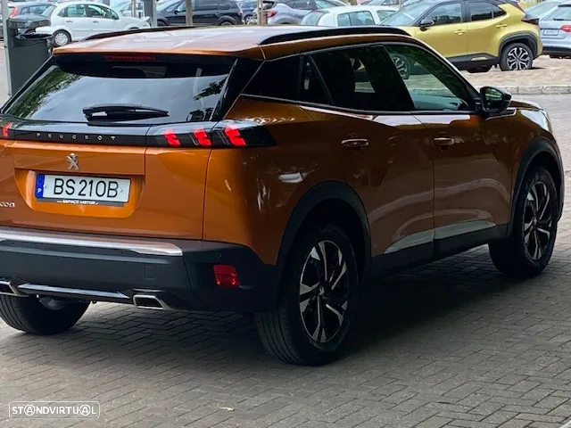 Peugeot 2008 PureTech 130 EAT8 Allure - 5