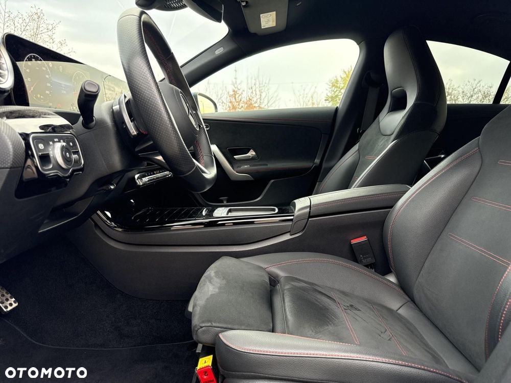 Mercedes-Benz CLA - 9