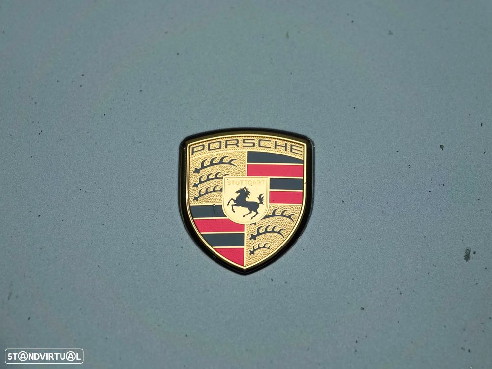 Porsche 911 Série F - 19