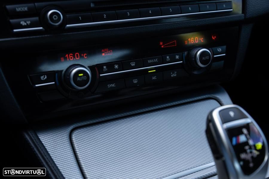 BMW M550d xDrive Auto - 34