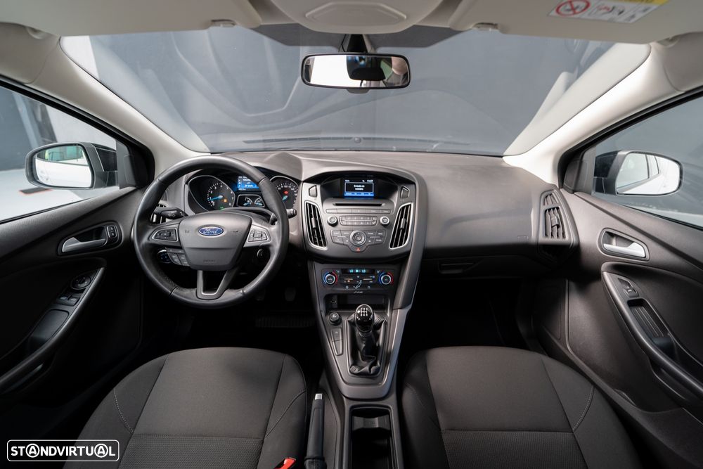 Ford Focus 1.0 SCTi Trend - 8