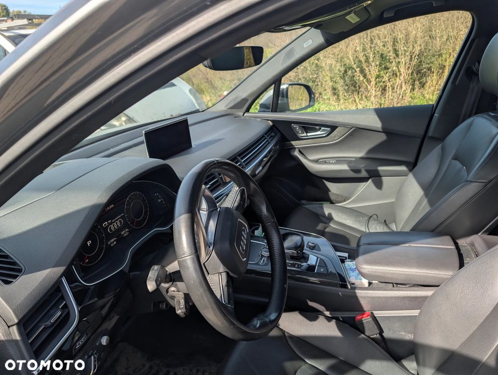 Audi Q7 2017 photo 4
