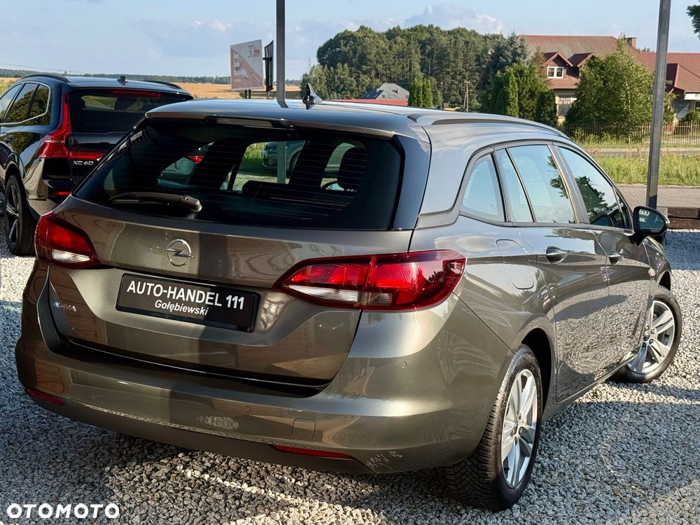 Opel Astra 1.4 Turbo 120 Jahre - 14