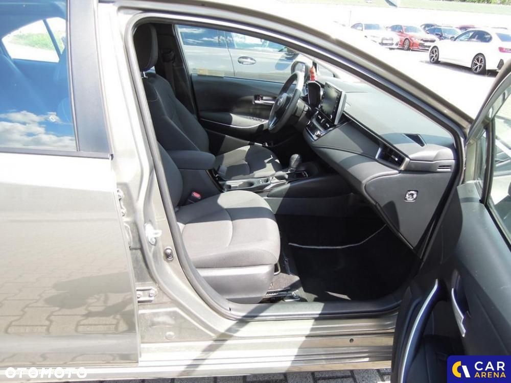Toyota Corolla - 28