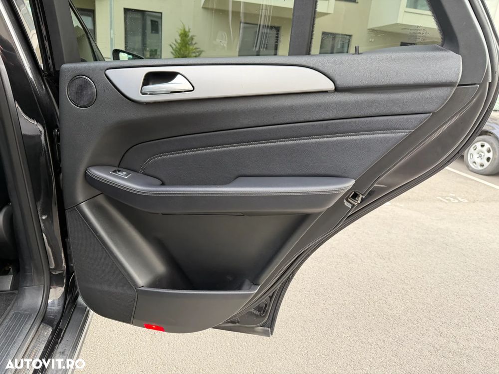 Mercedes-Benz ML 350 BlueTEC 4MATIC Aut - 22