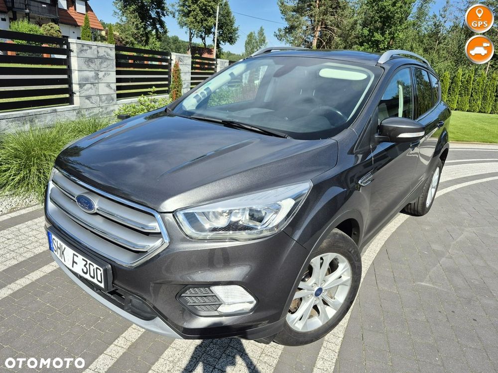 Ford Kuga - 1
