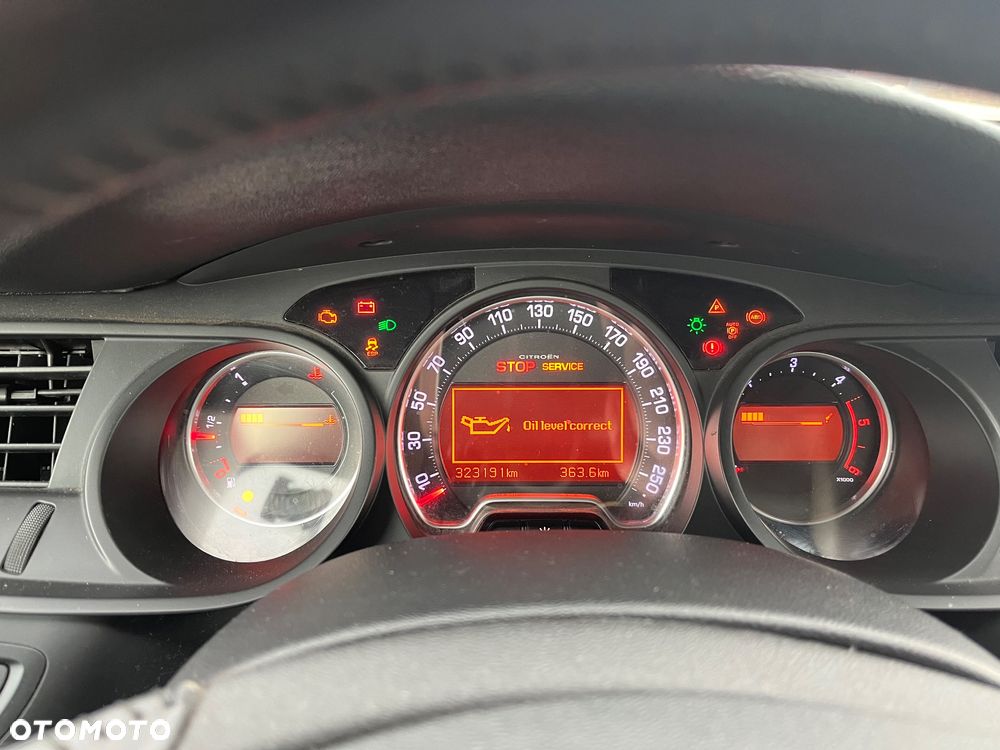 Citroën C5 2.0 HDi Confort - 8