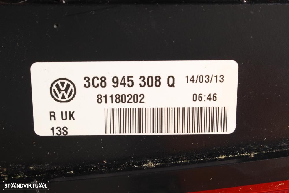 Farolim Direito Volkswagen Cc (358)  3C8945308q / 81180202 / Mala Pass - 7