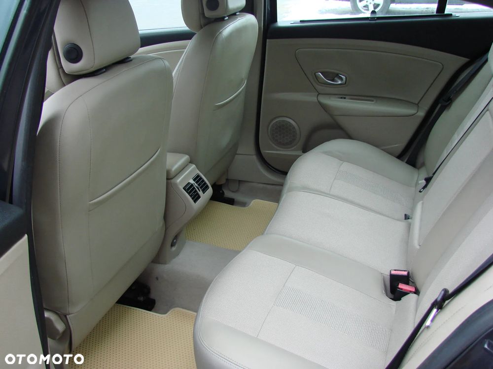 Renault Fluence - 14