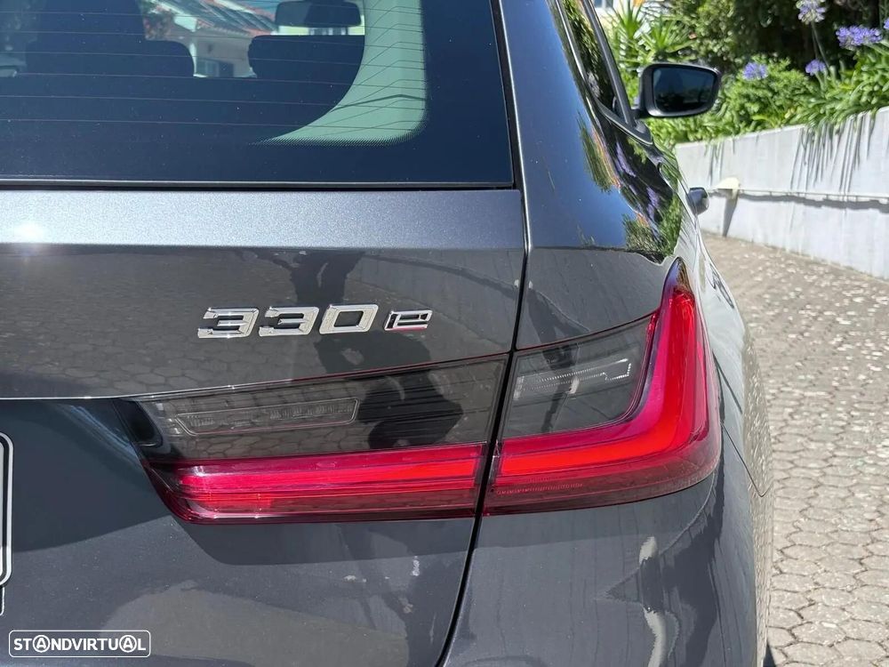 BMW 330 e Corporate Edition Auto - 24