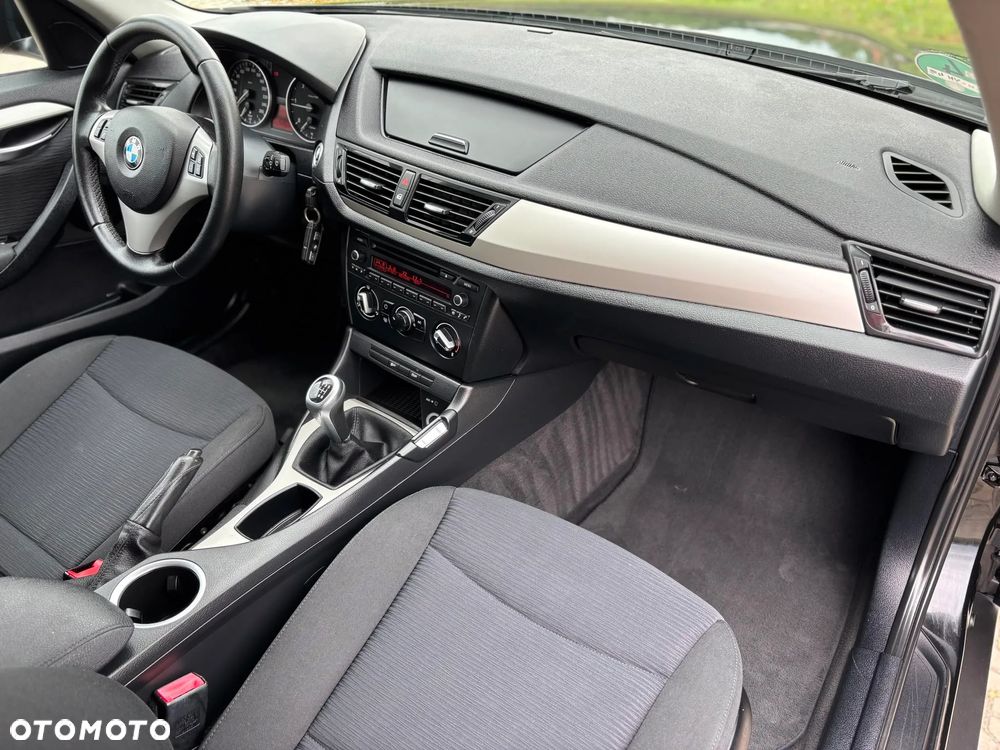 BMW X1 sDrive18d xLine - 21