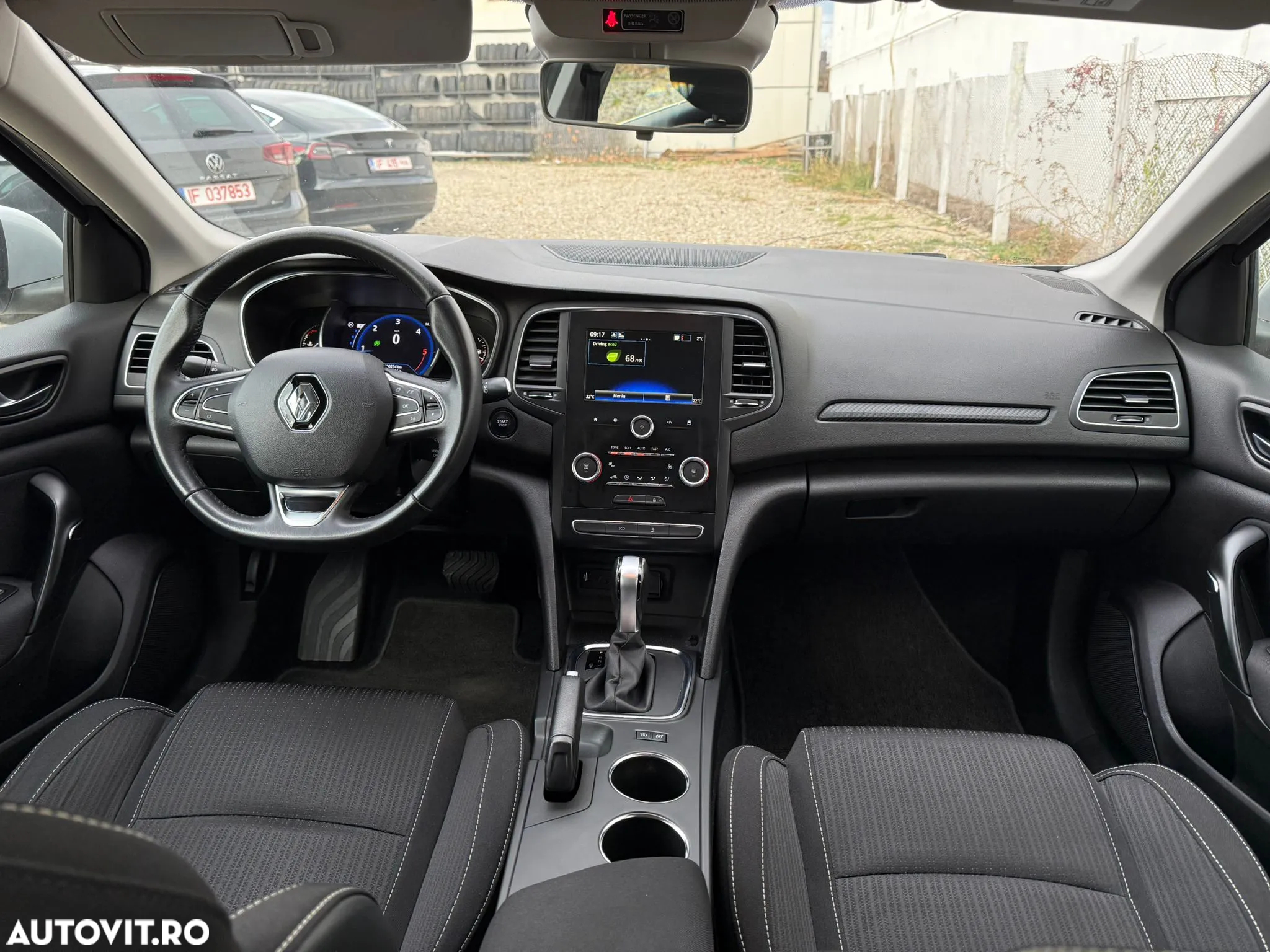 Renault Megane BLUE dCi 115 EDC INTENS - 11