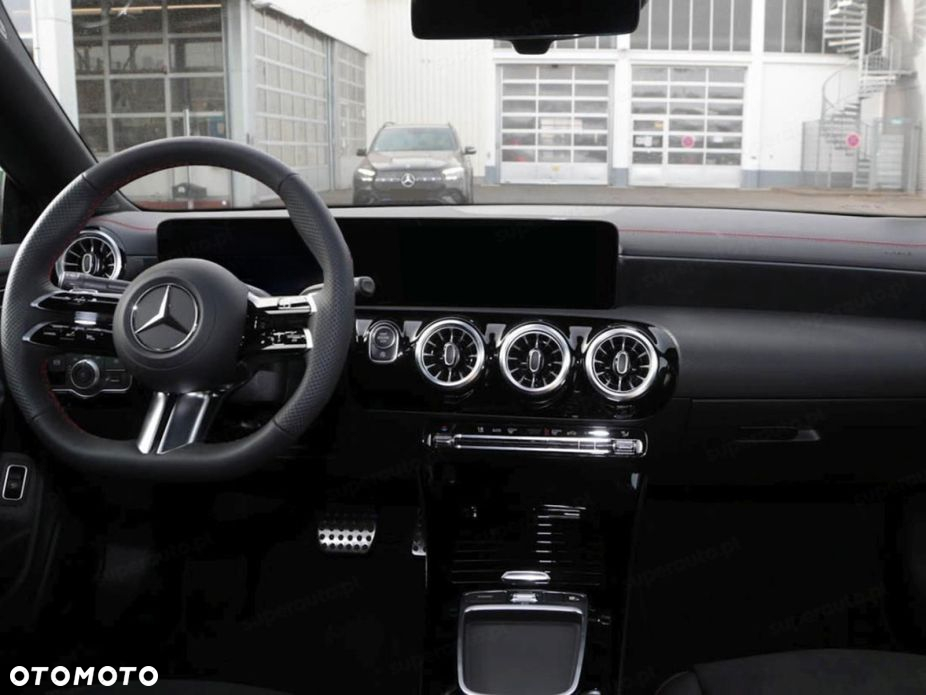 Mercedes-Benz CLA - 8