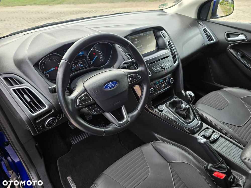 Ford Focus 1.0 EcoBoost Titanium - 21