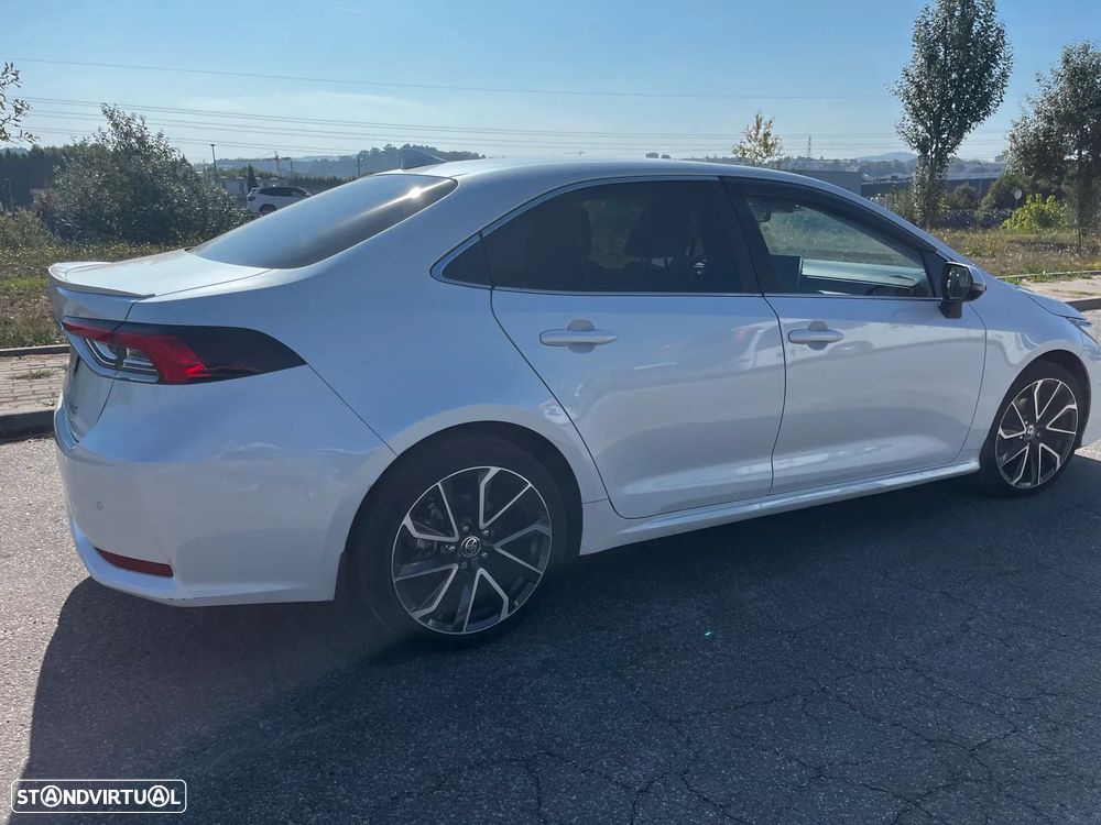 Toyota Corolla SD 1.8 Hybrid Luxury - 15