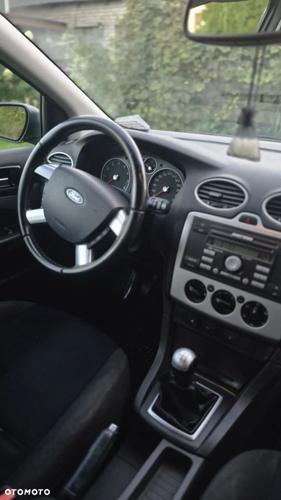 Ford Focus - 8