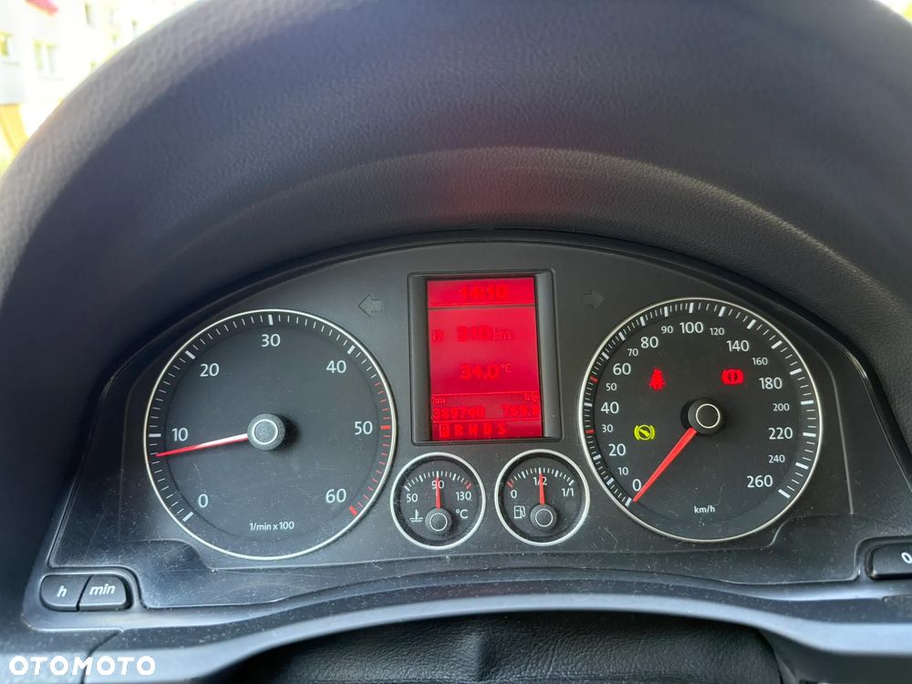 Volkswagen Golf 2.0 TDI Comfortline DSG - 31