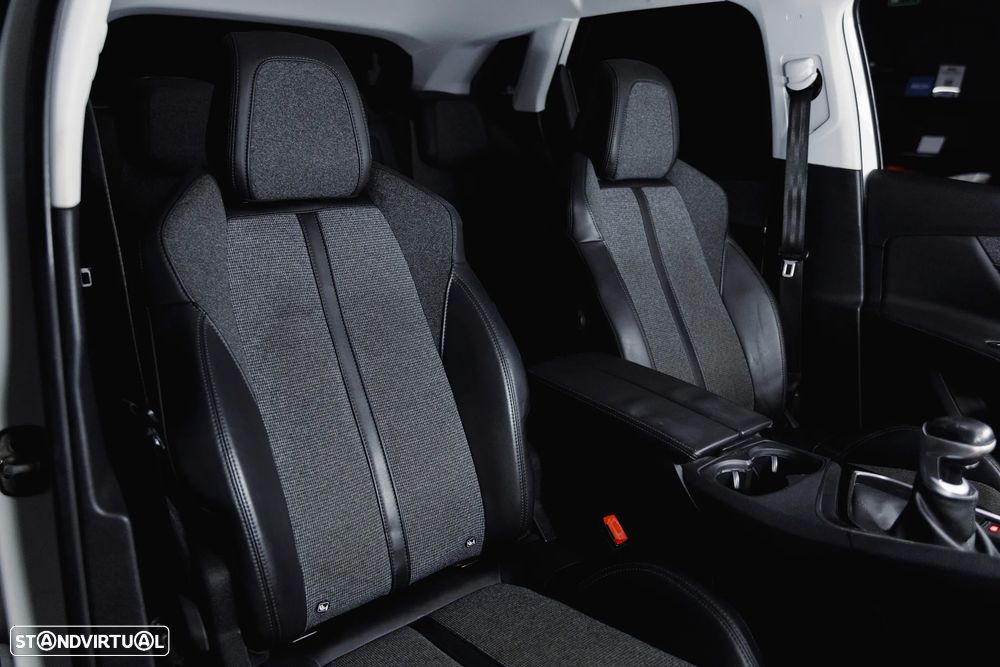 Peugeot 3008 1.2 PureTech Allure - 9