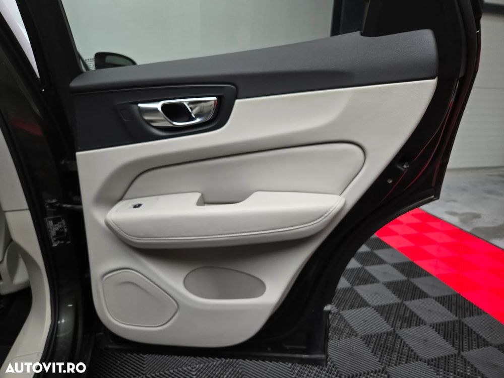 Volvo XC 60 D4 AWD Geartronic Inscription - 17