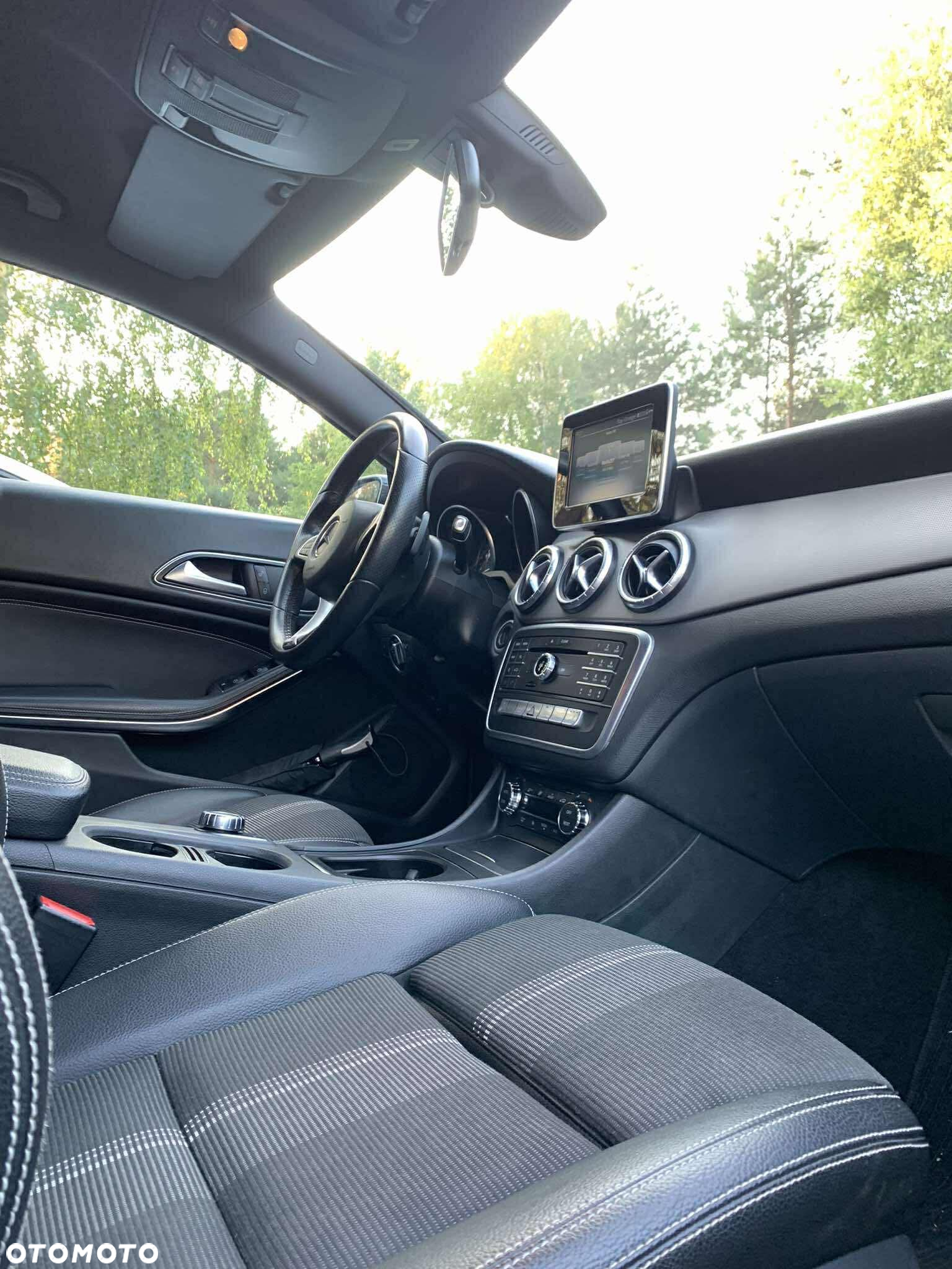 Mercedes-Benz CLA 200 d 7G-DCT AMG Line - 4