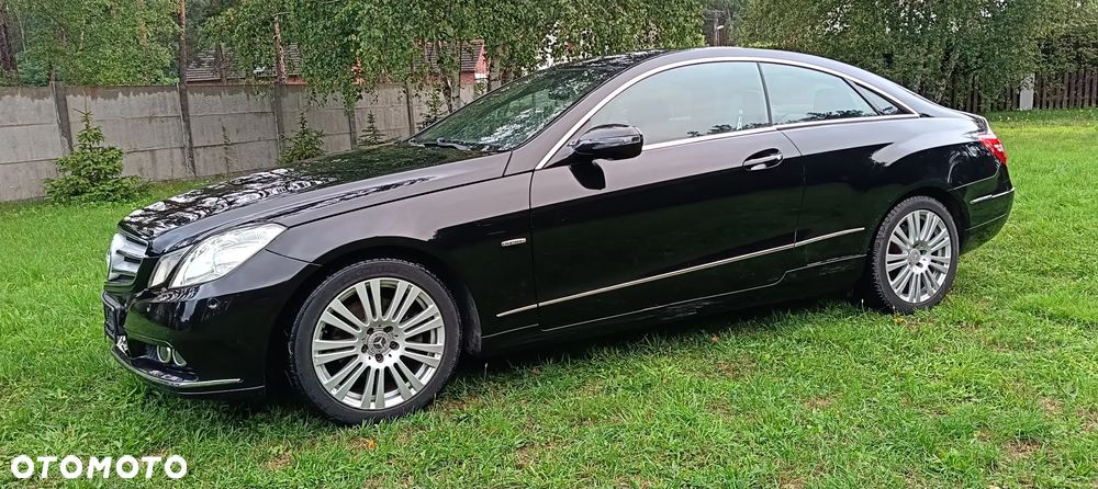 Mercedes-Benz Klasa E 250 CGI BlueEFFICIENCY Automatik Elegance - 6