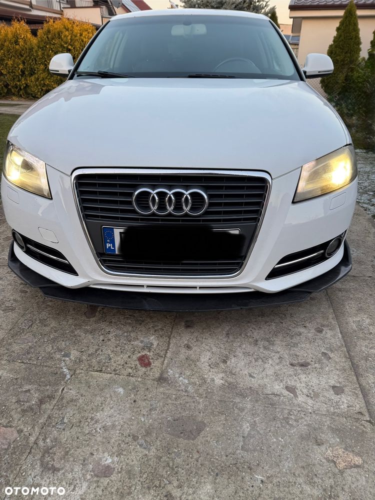 Audi A3 3-drzwiowe 1.6 TDI DPF S line Sportpaket - 2