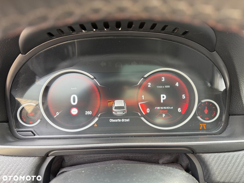 BMW Seria 5 530d xDrive Sport-Aut Luxury Line - 25