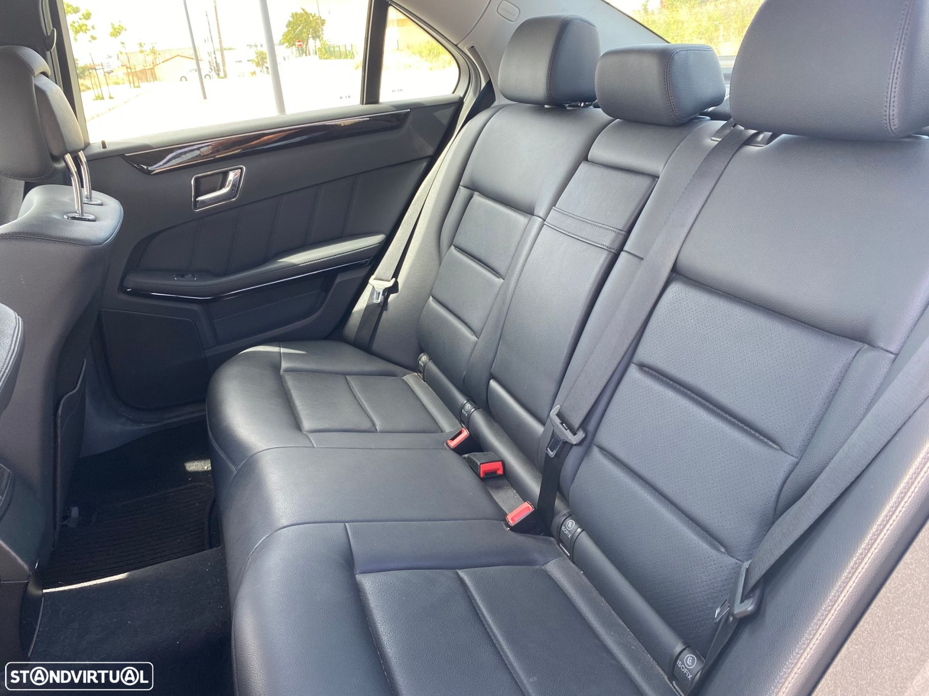Mercedes-Benz E 250 CDi Avantgarde BlueEfficiency - 16