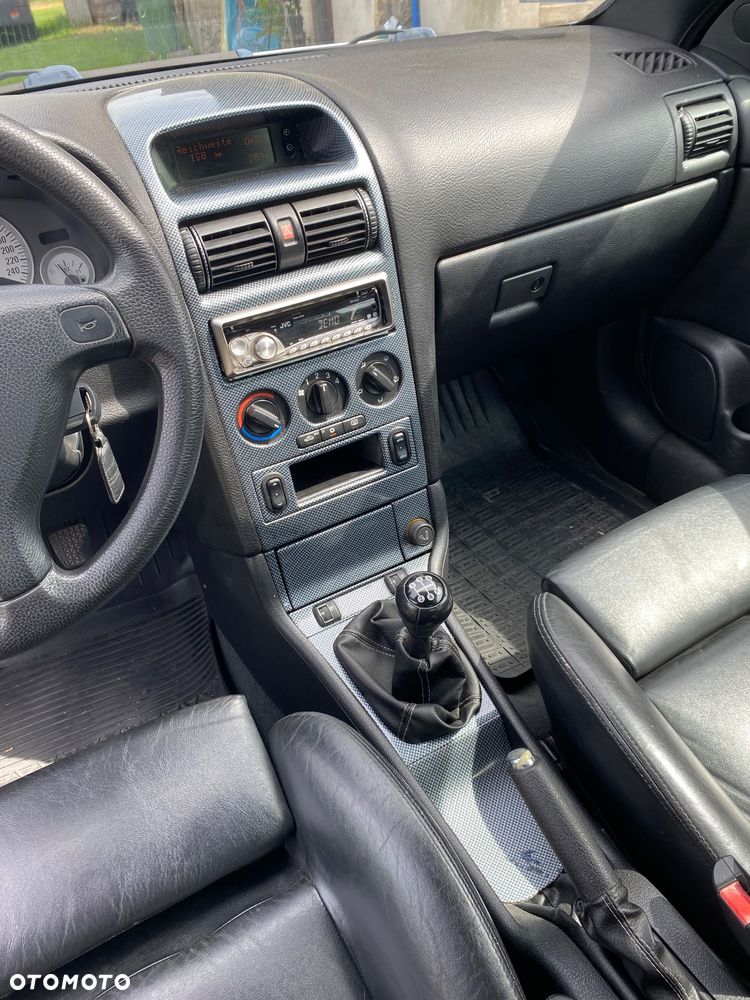 Opel Astra 2.2 Bertone - 17
