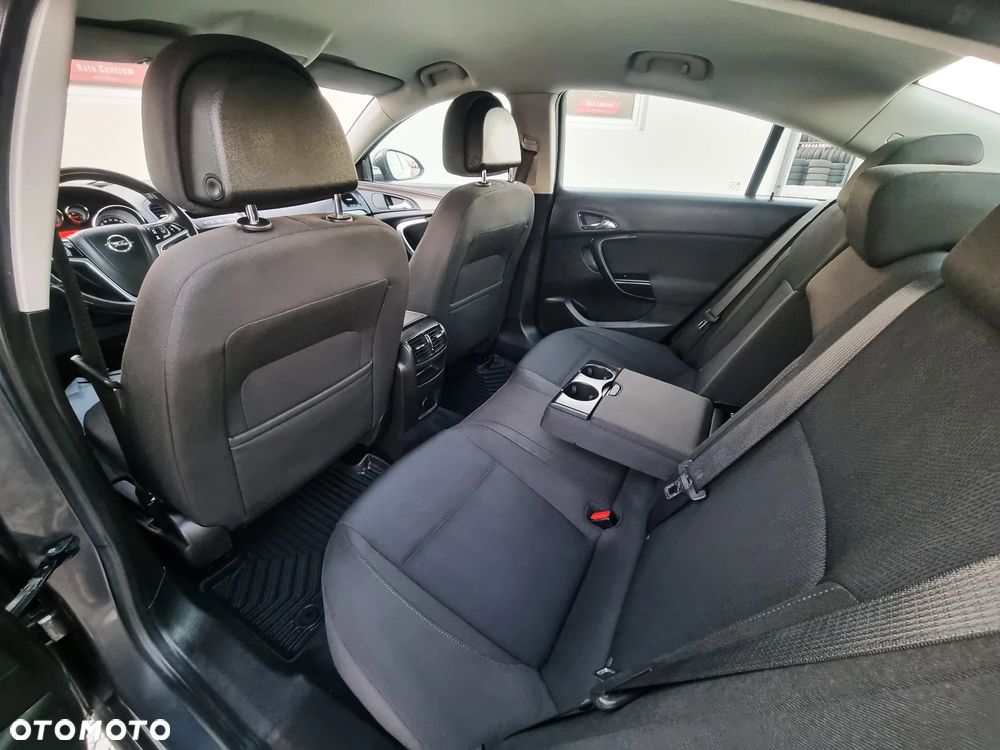 Opel Insignia 1.8 Executive - 12