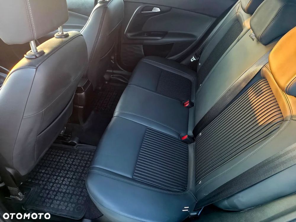 Fiat Tipo 1.4 T-Jet 16v S-Design - 6
