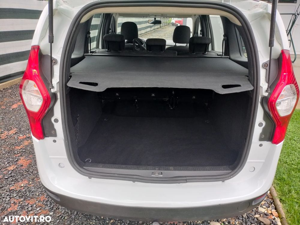 Dacia Lodgy dCi 90 Essential - 14