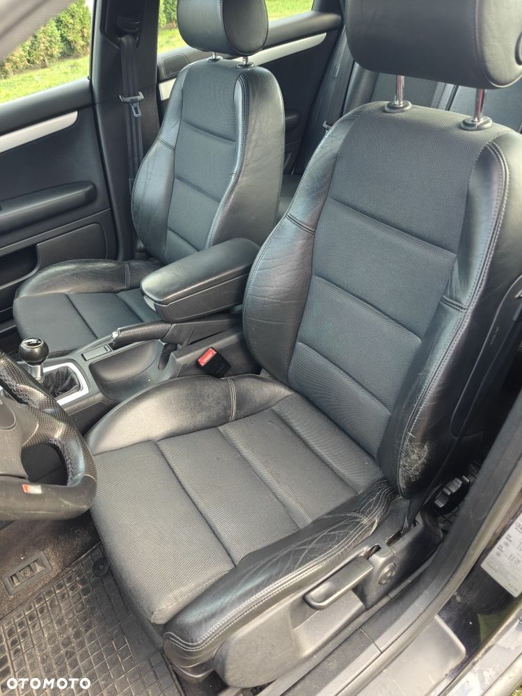 Audi A4 Limousine - 5