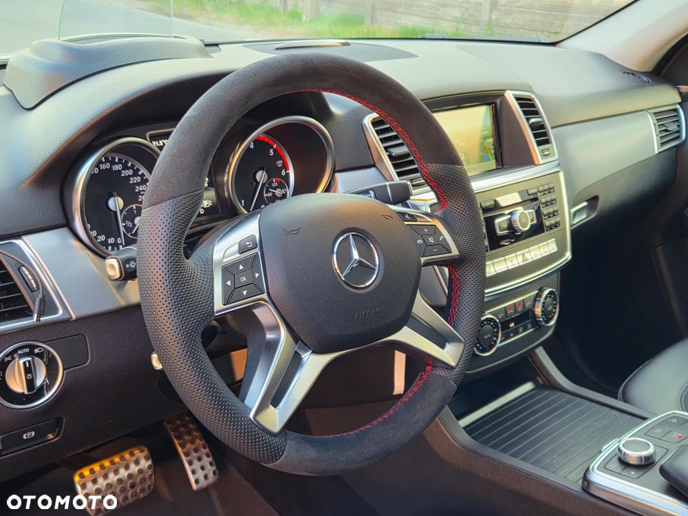 Mercedes-Benz ML 350 BlueTEC 4-Matic - 13