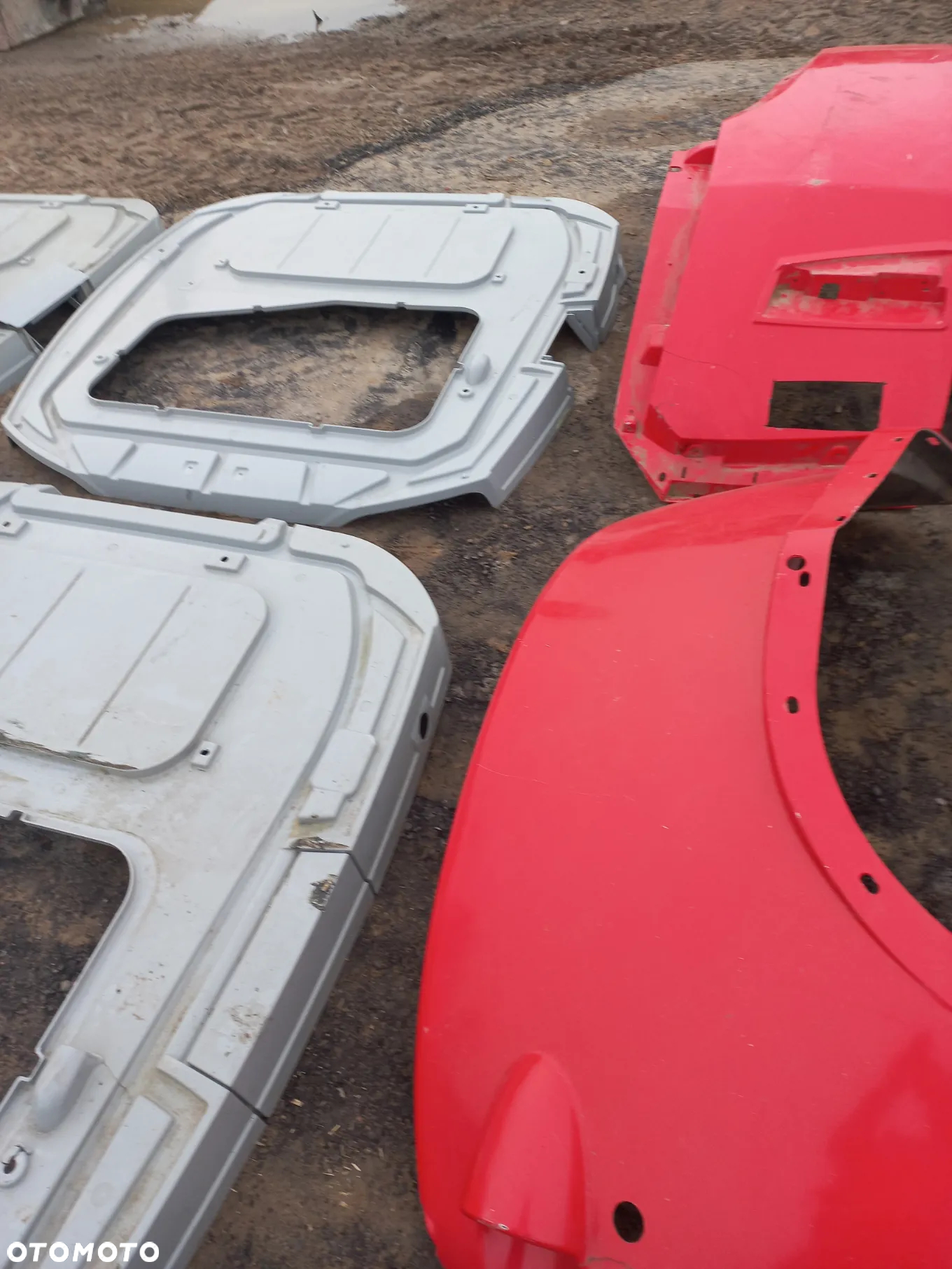 Dach Massey Ferguson seria 5610,6613,7615,7619,7626 4351946M94 ,błotnik, maska - 4