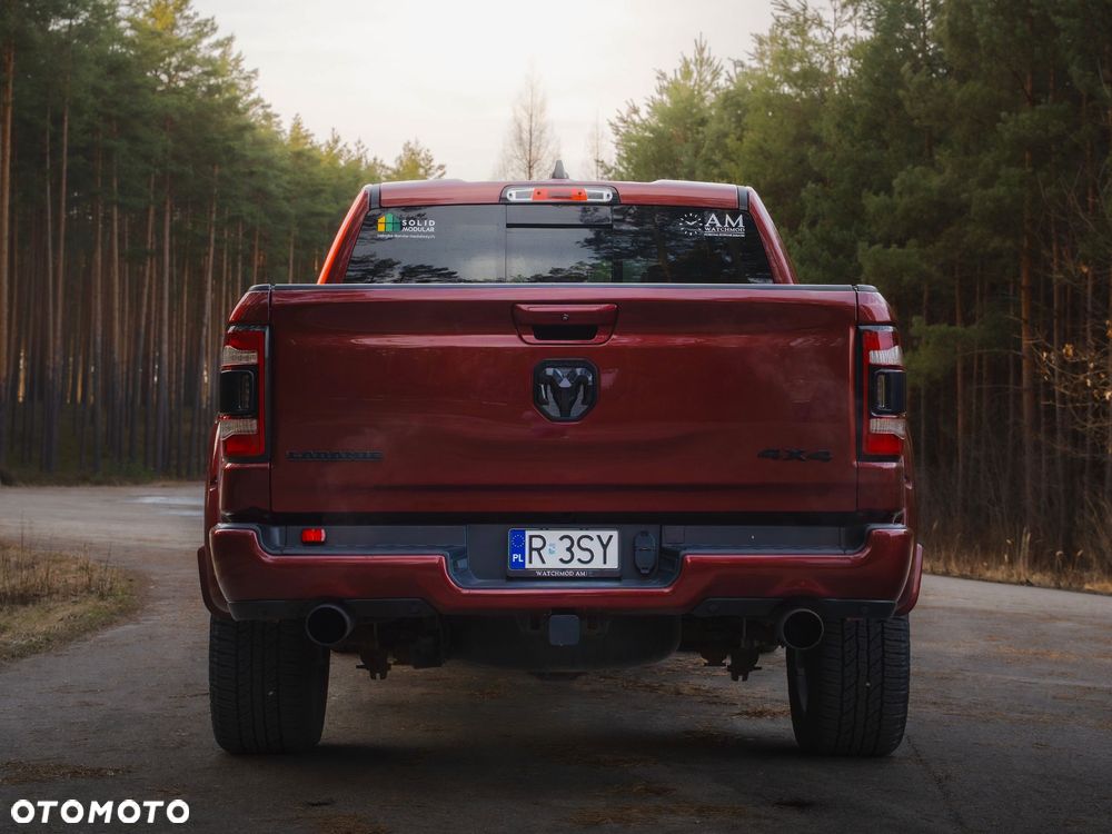 RAM 1500 Crew Cab Laramie - 9