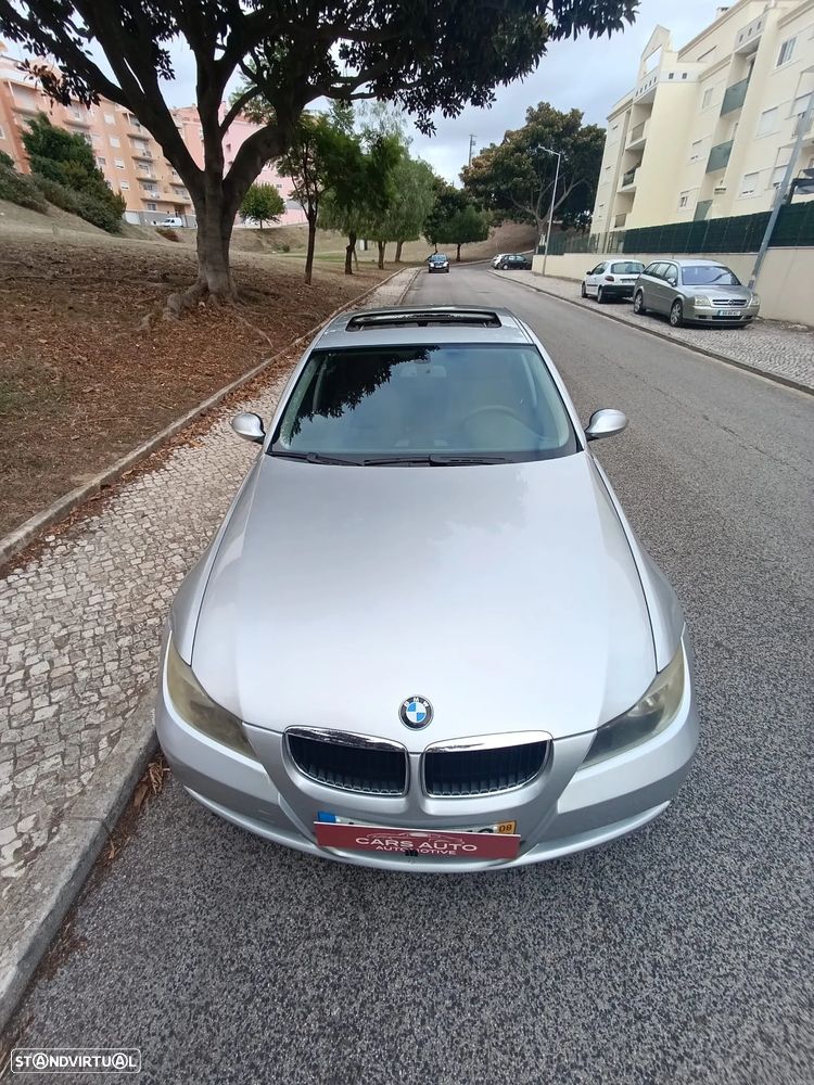 BMW 320 d Sport - 32